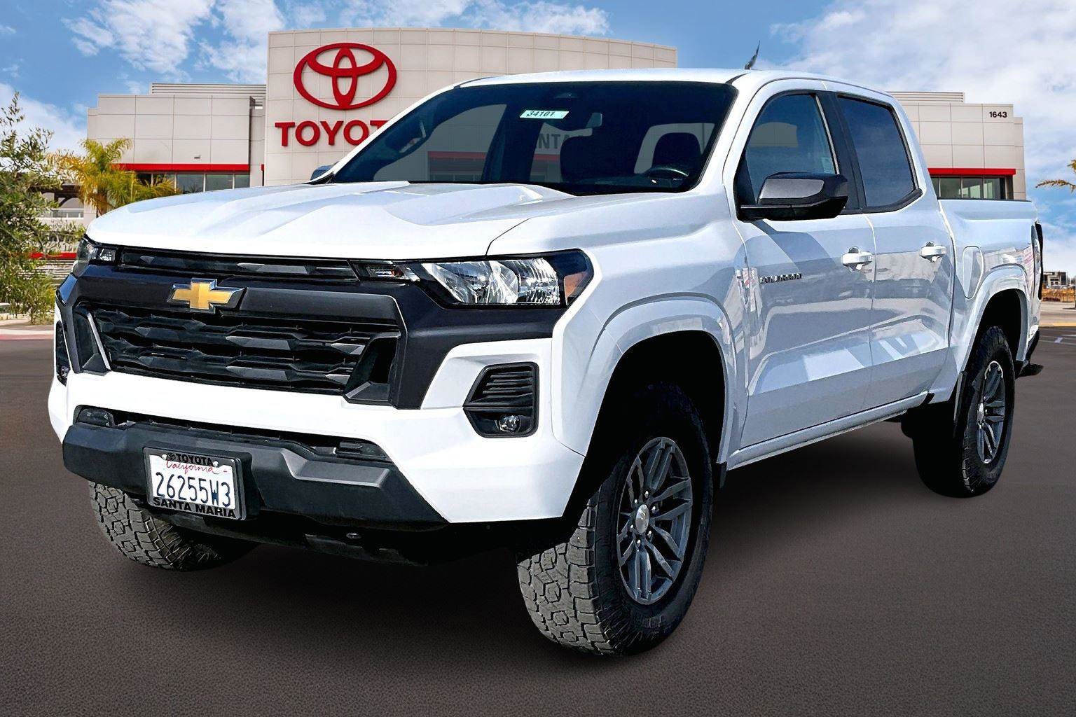 Used 2023 Chevrolet Colorado LT w/ LT Convenience Package image 11