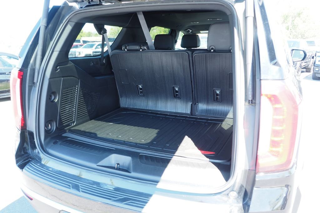 Used 2022 GMC Yukon XL SLT w/ SLT Luxury Package AWD/4WD image 19