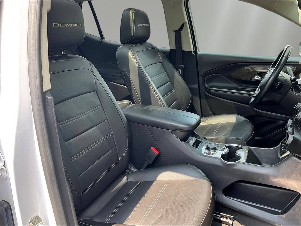 Used 2023 GMC Terrain Denali w/ Denali Premium Package AWD/4WD image 28