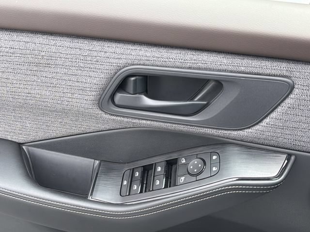 Certified 2022 Nissan Rogue S FWD image 25