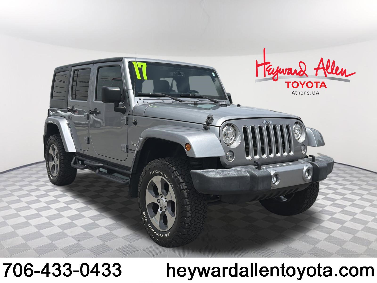 Used 2017 Jeep Wrangler Unlimited Sahara w/ Connectivity Group AWD/4WD image 1