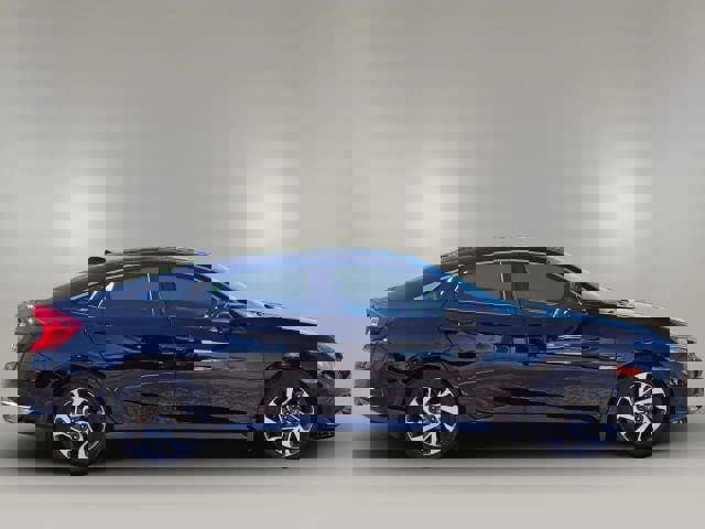 Used 2018 Honda Civic EX image 4