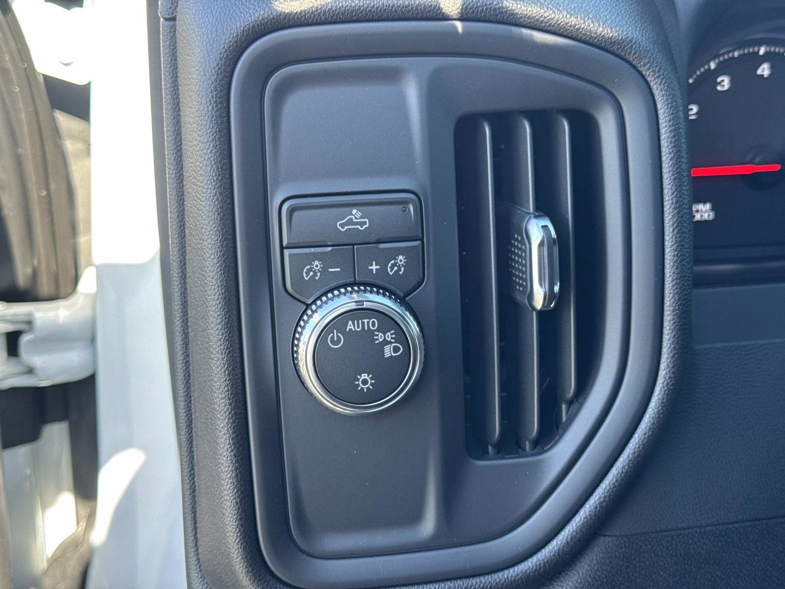 New 2026 GMC Sierra 2500 Pro w/ Convenience Package image 19