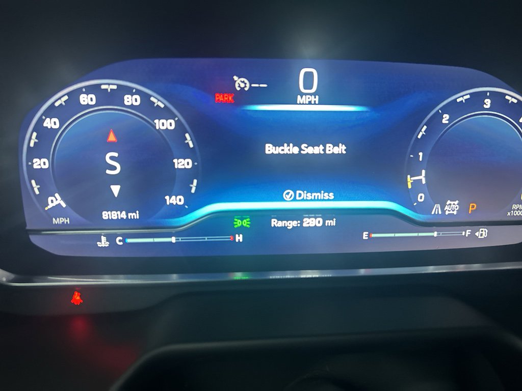 Used 2023 Chevrolet Suburban Z71 image 23