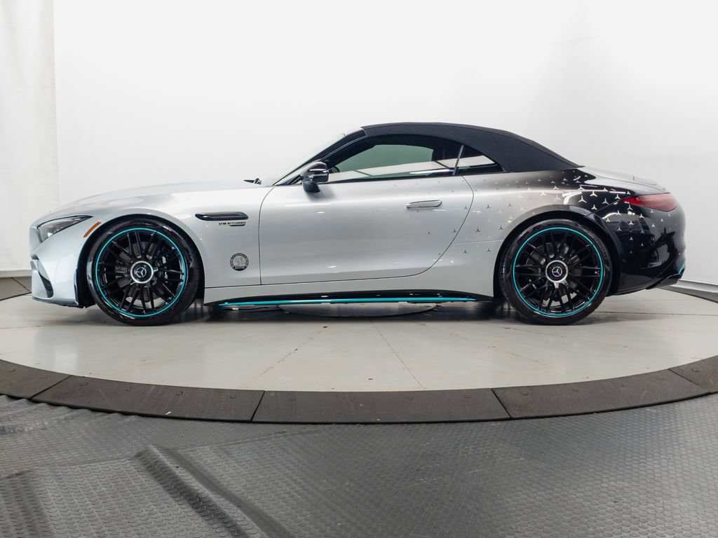 Used 2024 Mercedes-Benz SL 63 AMG 4MATIC image 4