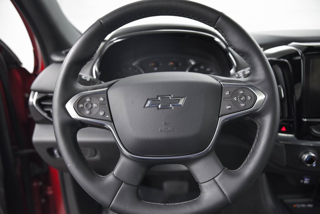 Used 2023 Chevrolet Traverse RS image 17