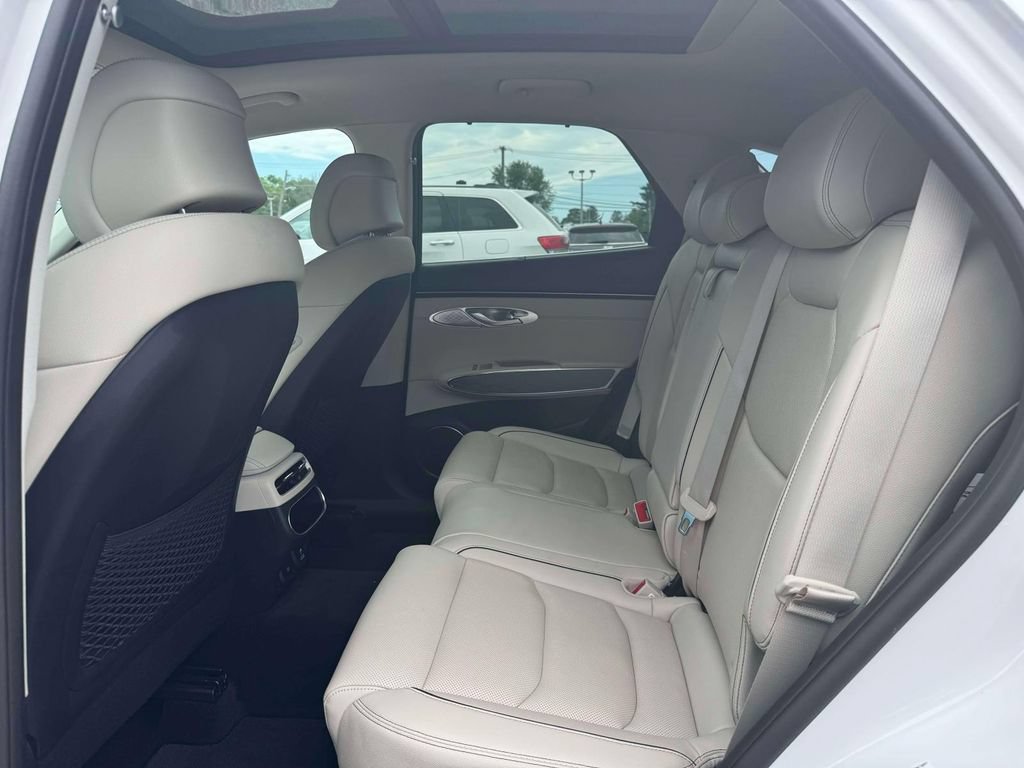 Certified 2023 Genesis GV70 2.5T w/ Advanced Package AWD/4WD image 11