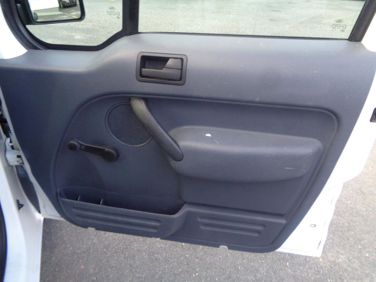 Used 2013 Ford Transit Connect XL FWD image 25