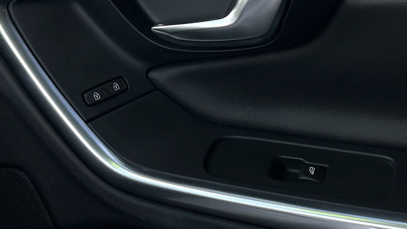 Used 2015 Volvo S60 T5 Premier image 32