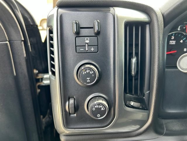 Used 2019 Chevrolet Silverado 3500 LT AWD/4WD image 21
