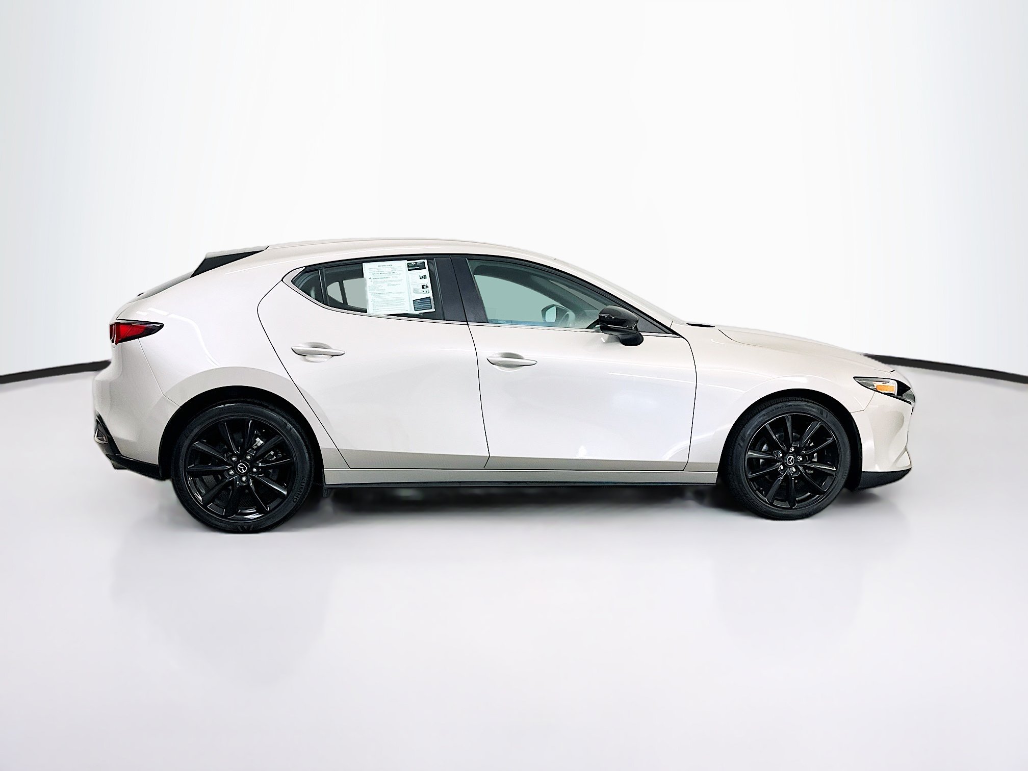 Used 2024 MAZDA MAZDA3 s FWD image 10