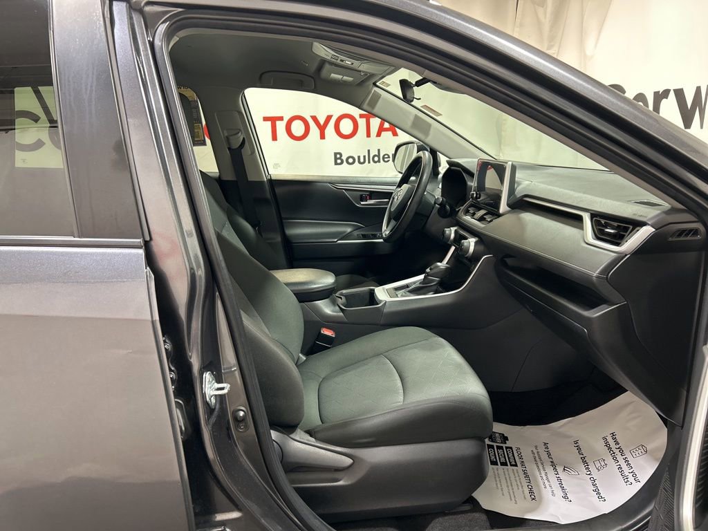 Used 2023 Toyota RAV4 XLE AWD/4WD image 13