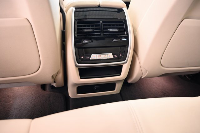Used 2021 BMW X5 xDrive40i w/ Premium Package image 27