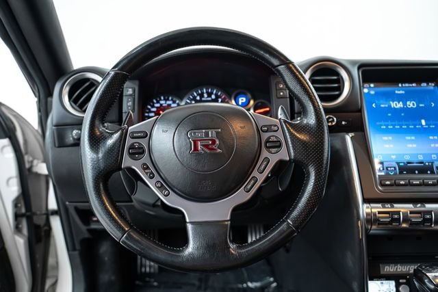 Used 2009 Nissan GT-R Premium image 24
