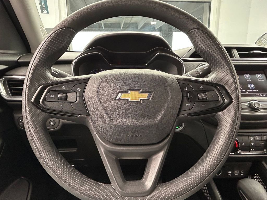 Used 2023 Chevrolet TrailBlazer LT image 23