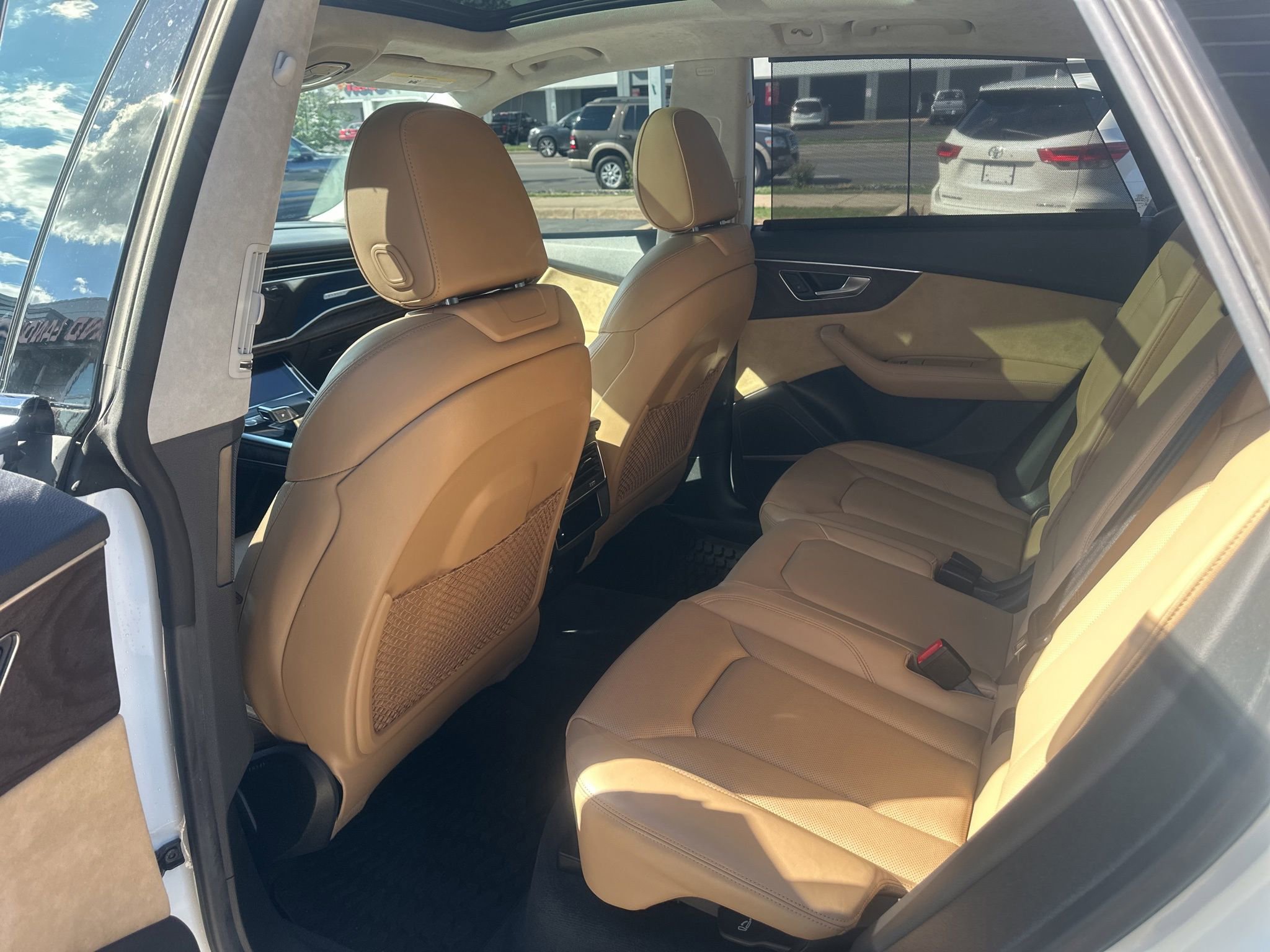 Used 2020 Audi Q8 Prestige w/ Prestige Package image 20