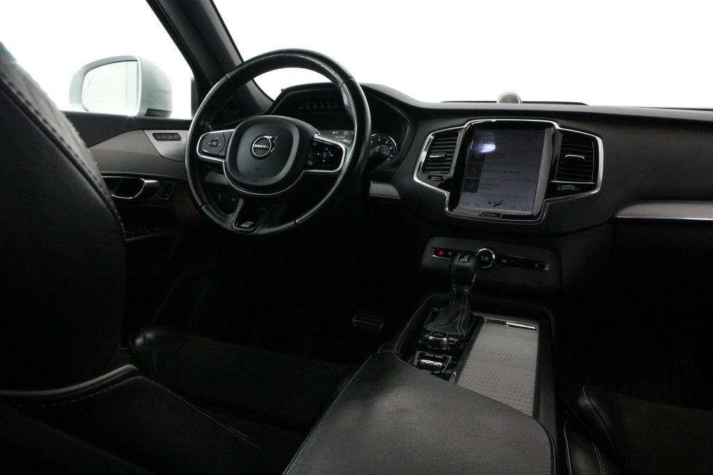 Used 2016 Volvo XC90 T6 R-Design w/ Protection Package Plus AWD/4WD image 10