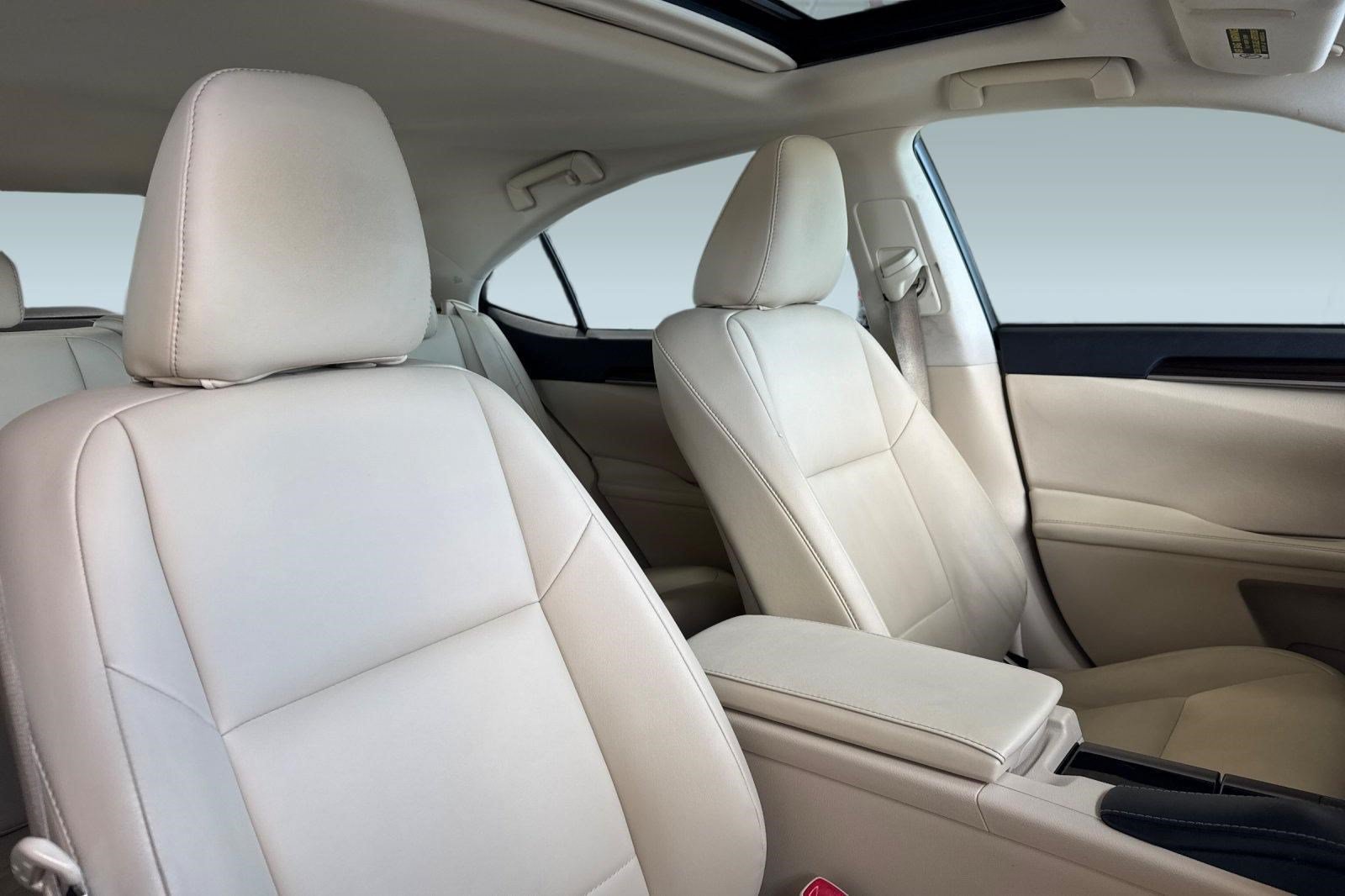 Used 2013 Lexus ES 350 w/ Premium Pkg FWD image 32
