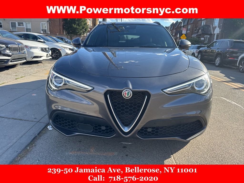 Used 2023 Alfa Romeo Stelvio Ti image 8