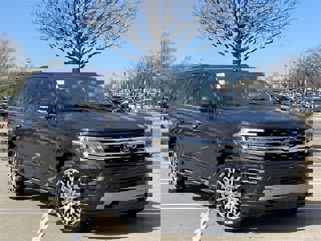 Used 2023 Ford Expedition Max Limited image 2