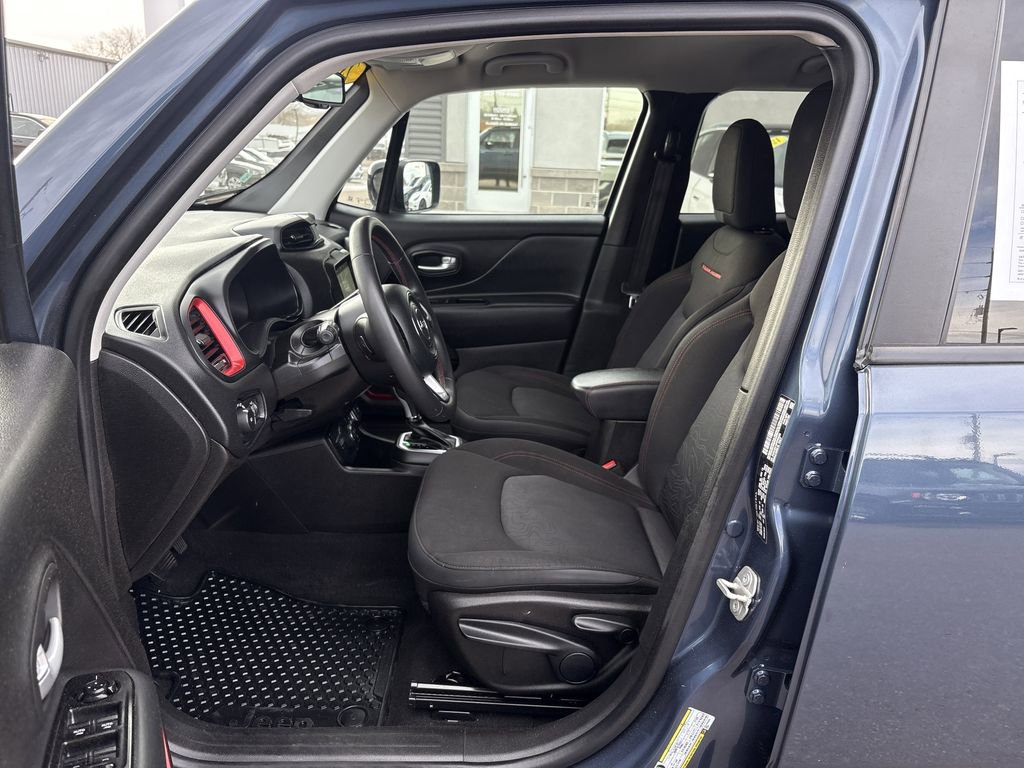 Used 2023 Jeep Renegade Trailhawk image 26