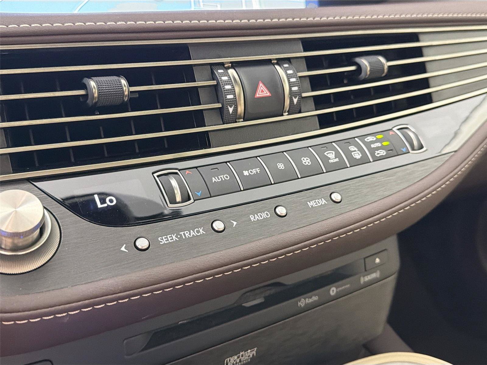 Used 2020 Lexus LS 500 w/ Interior Upgrade Package RWD image 15