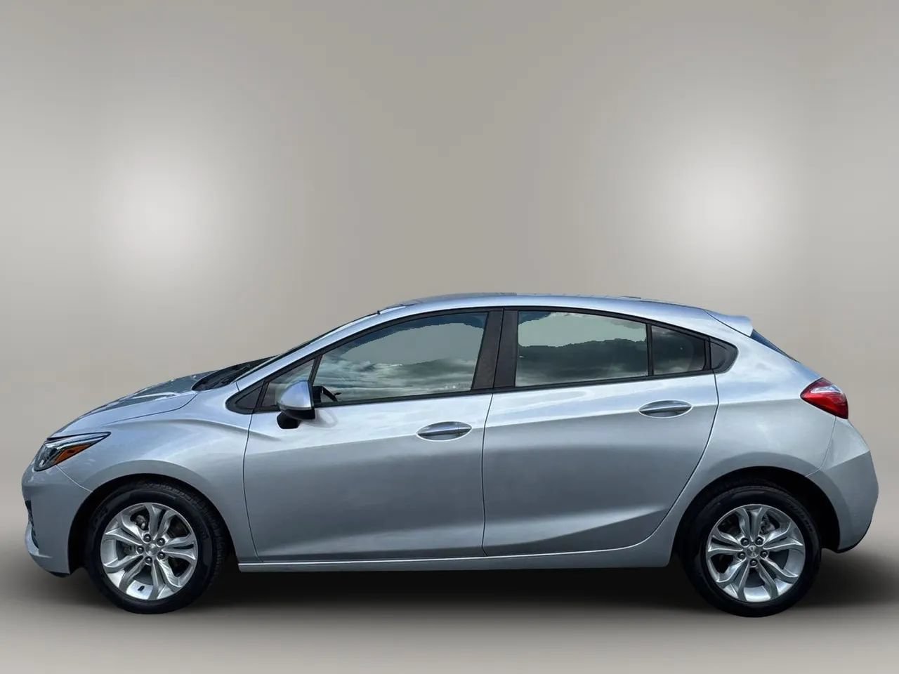 Used 2019 Chevrolet Cruze LS w/ LS Convenience Package FWD image 5