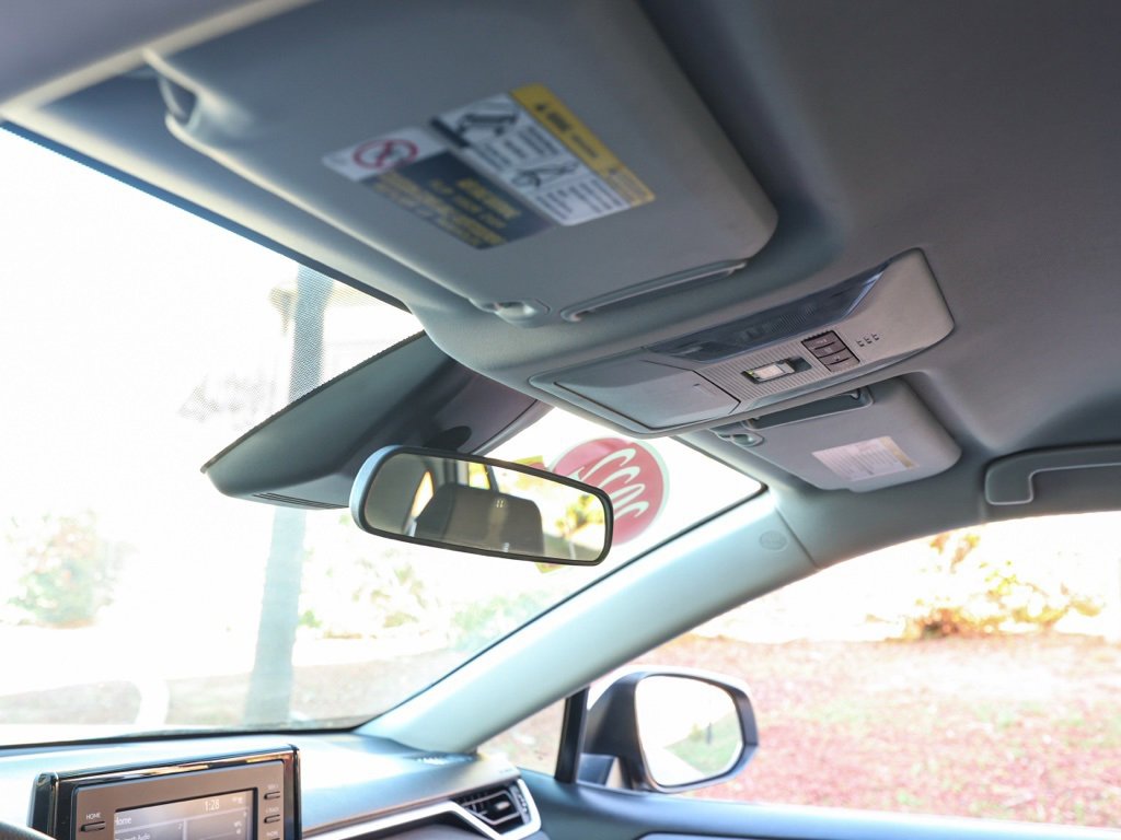 Used 2022 Toyota RAV4 XLE image 13