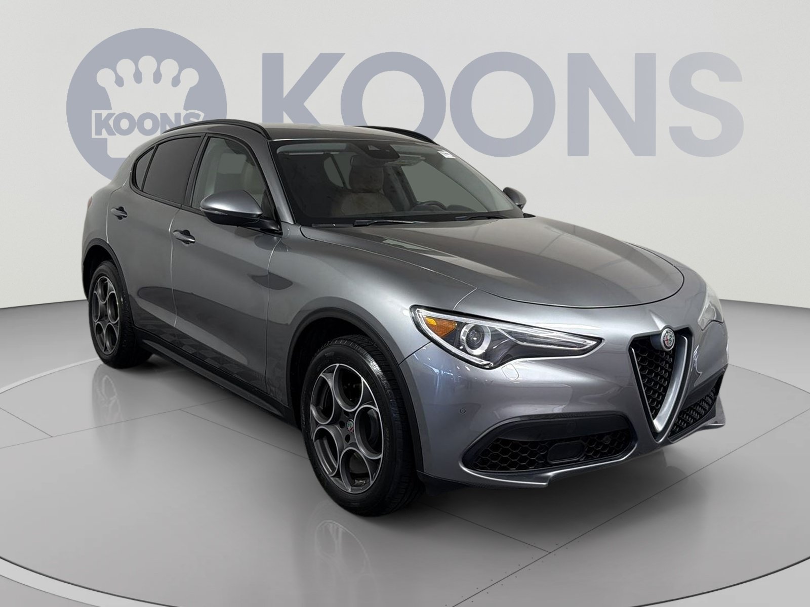Used 2018 Alfa Romeo Stelvio Sport w/ Quick Order Package 22J Sport AWD/4WD image 10