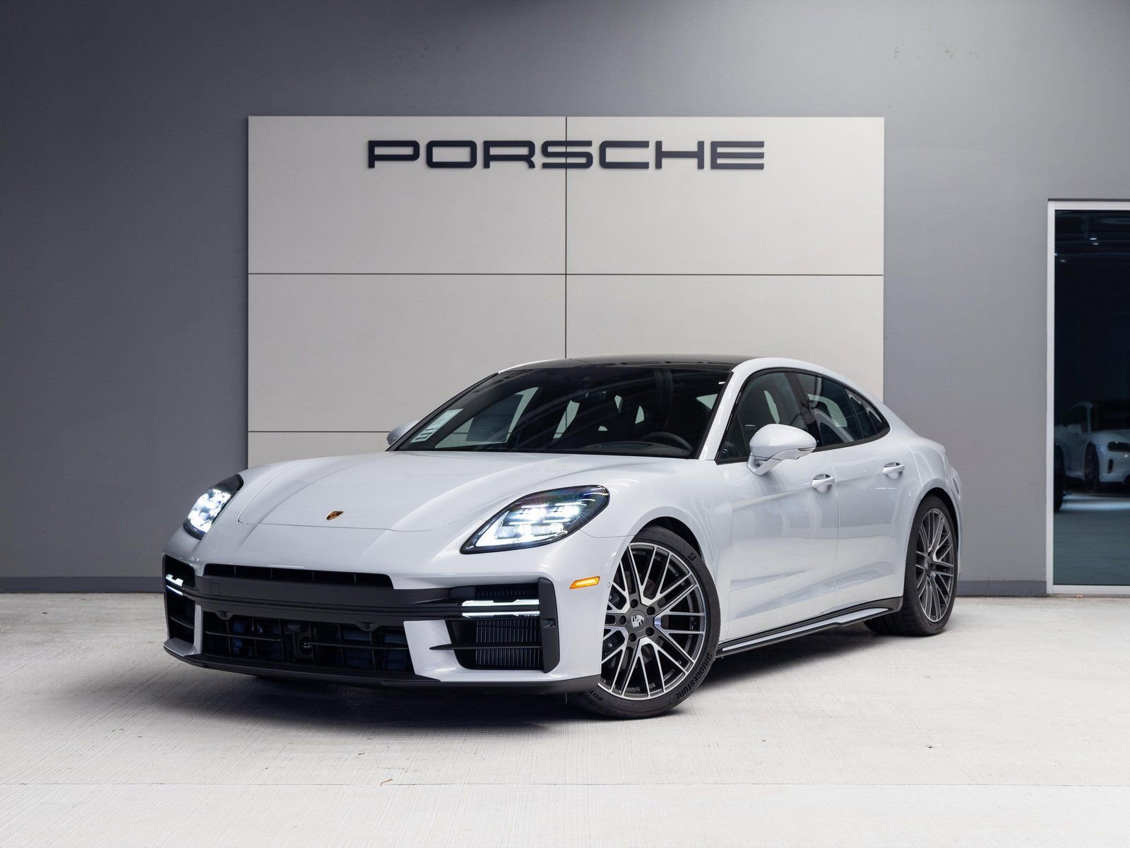New 2026 Porsche Panamera 4
