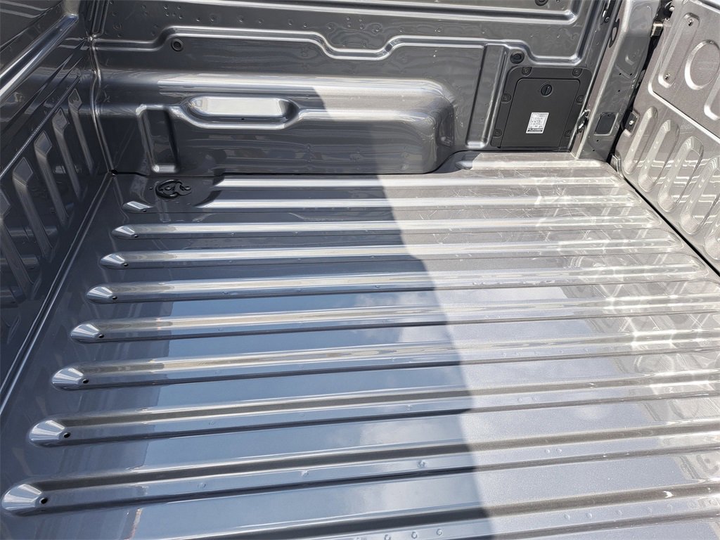 New 2025 Ford Maverick XLT w/ XLT Luxury Package image 14