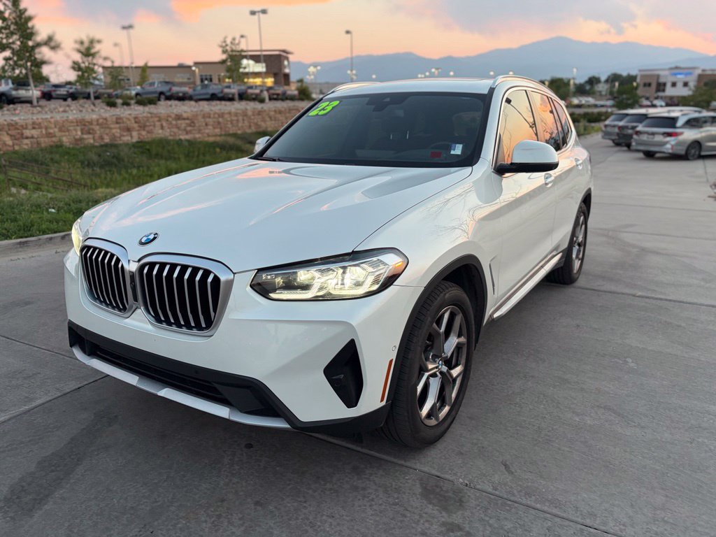 Used 2024 BMW X3 xDrive30i w/ Premium Package w/ZPA AWD/4WD image 4