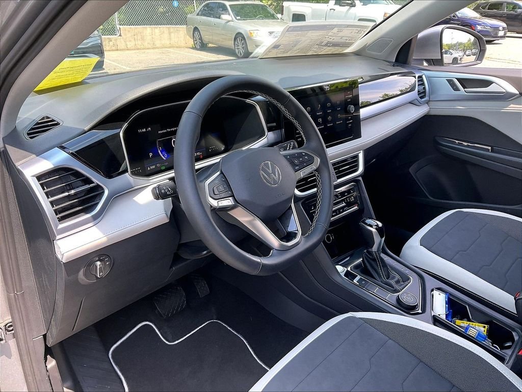 New 2026 Volkswagen Taos SE AWD/4WD image 8