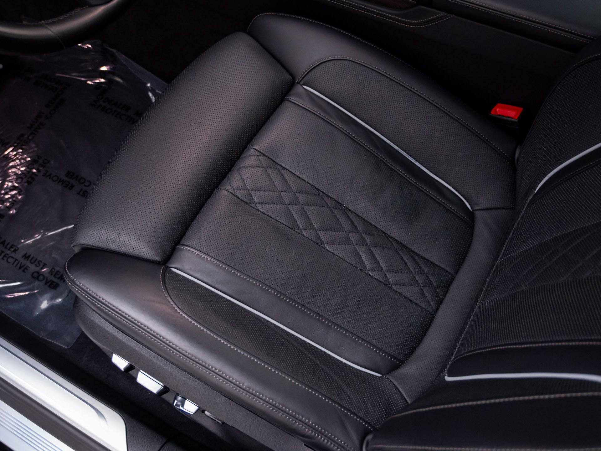 Used 2022 BMW M760i xDrive image 15