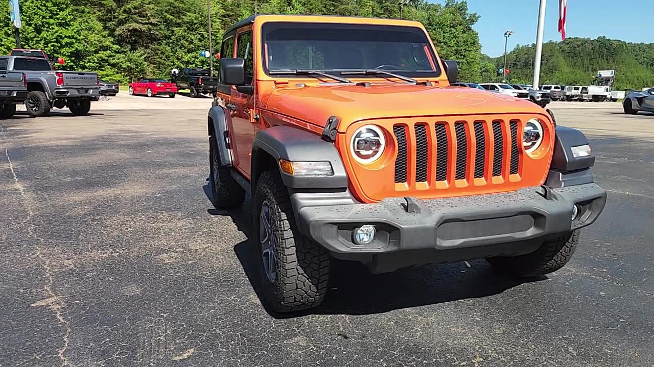Used 2019 Jeep Wrangler Sport AWD/4WD image 9