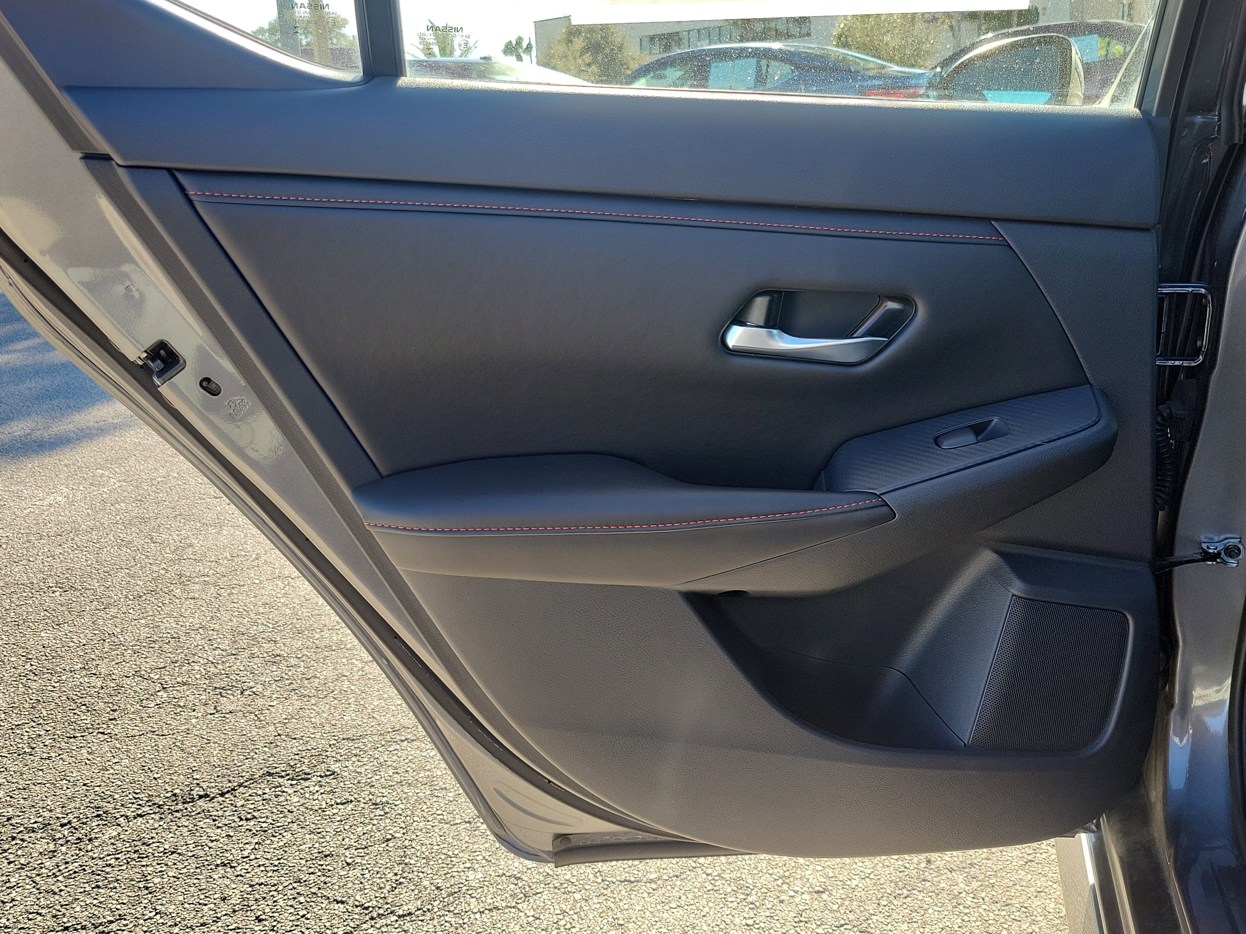 Used 2024 Nissan Sentra SR w/ SR Premium Package FWD image 9