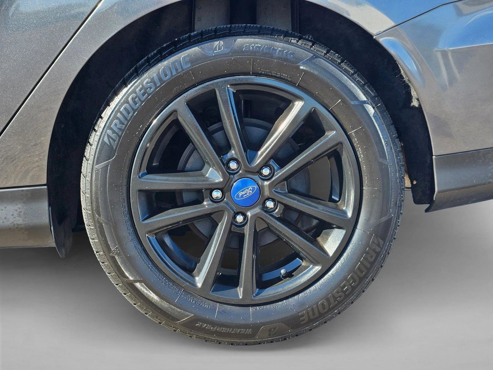 Used 2018 Ford Focus SE w/ Cold Weather Package FWD image 26