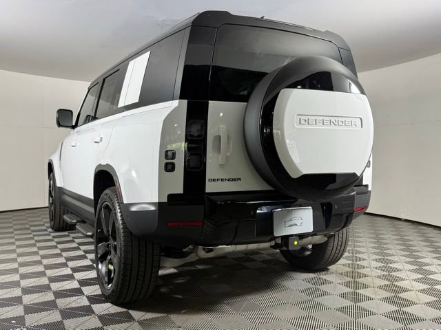 New 2026 Land Rover Defender 110 S AWD/4WD image 4