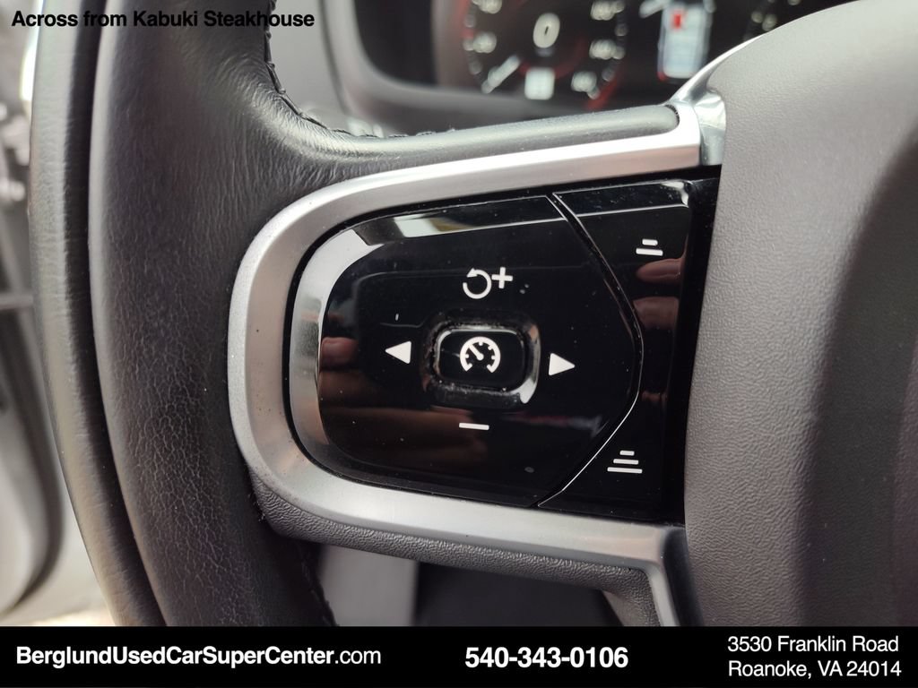 Used 2021 Volvo XC90 T6 Momentum w/ Advanced Package AWD/4WD image 26