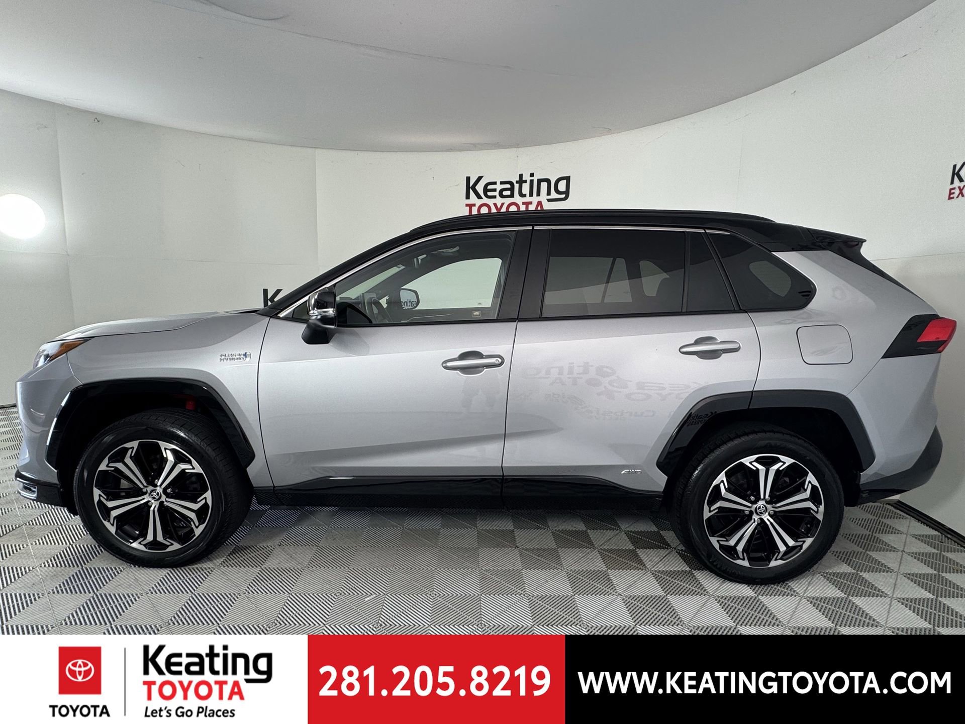 Used 2023 Toyota RAV4 XSE image 7