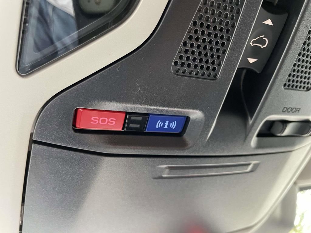 New 2025 Subaru Outback Limited image 30