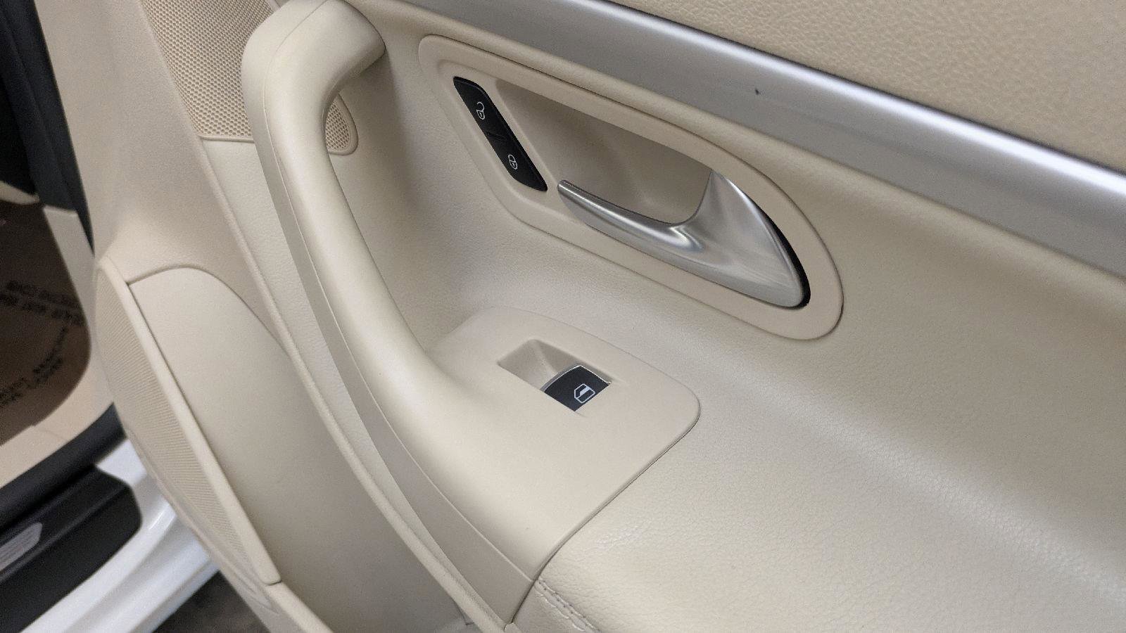 Used 2012 Volkswagen Eos Komfort image 25