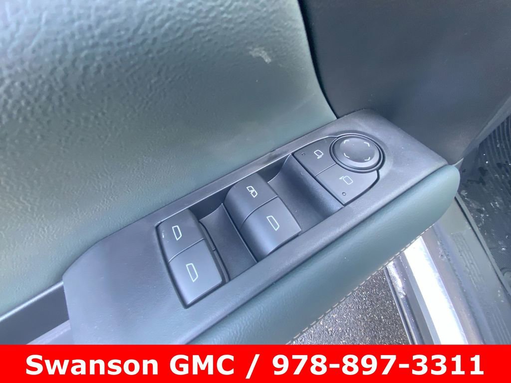 New 2026 GMC Terrain AT4 w/ Convenience Package III image 22