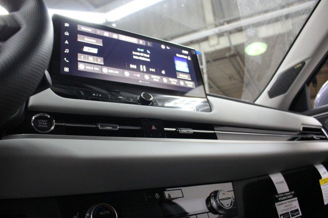 New 2026 Mitsubishi Outlander SE image 12