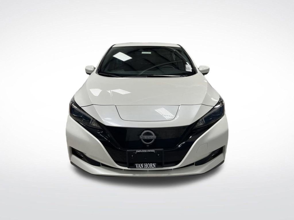 Used 2025 Nissan Leaf SV Plus image 11