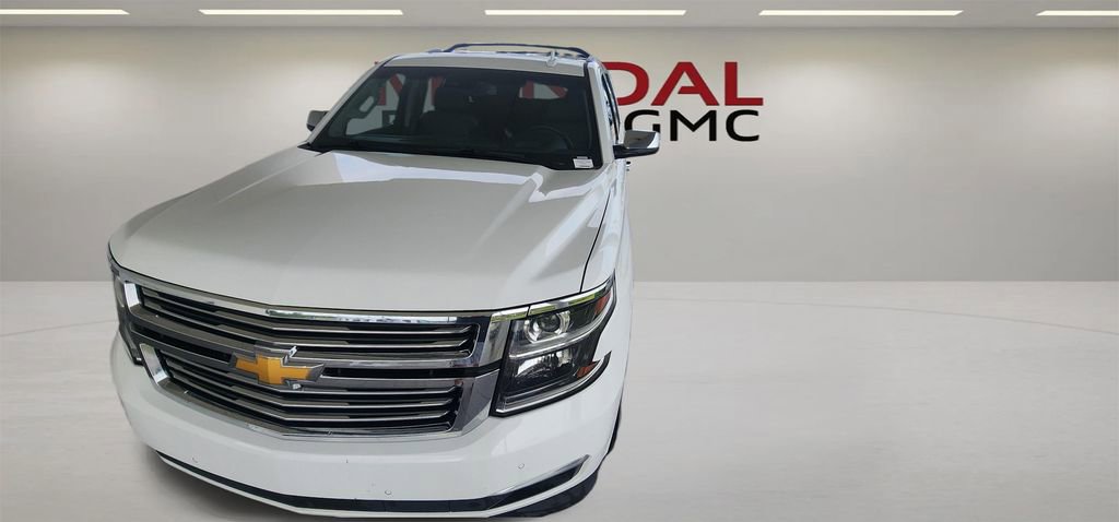 Used 2017 Chevrolet Suburban Premier AWD/4WD image 17
