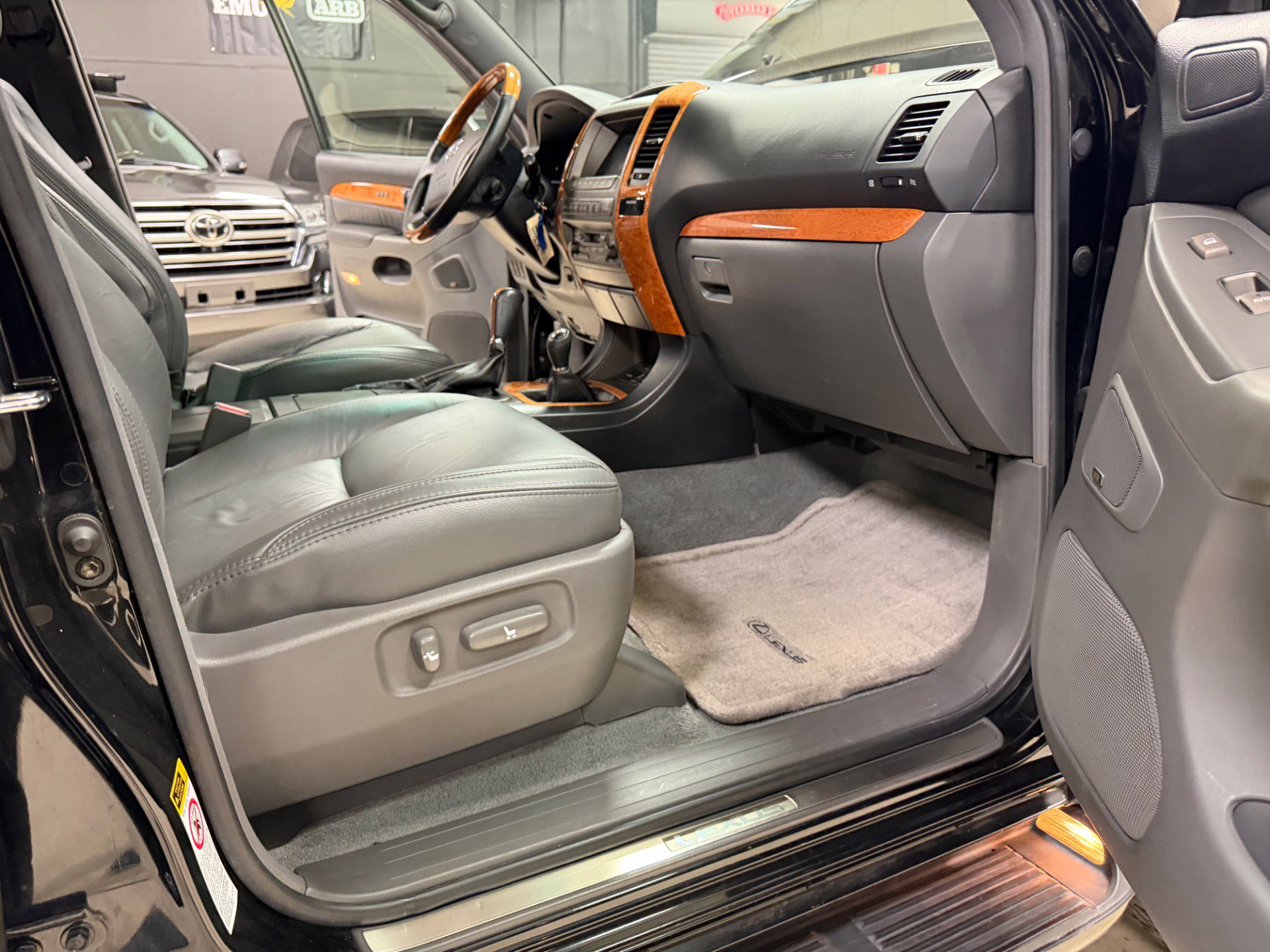 Used 2003 Lexus GX 470 AWD/4WD image 33