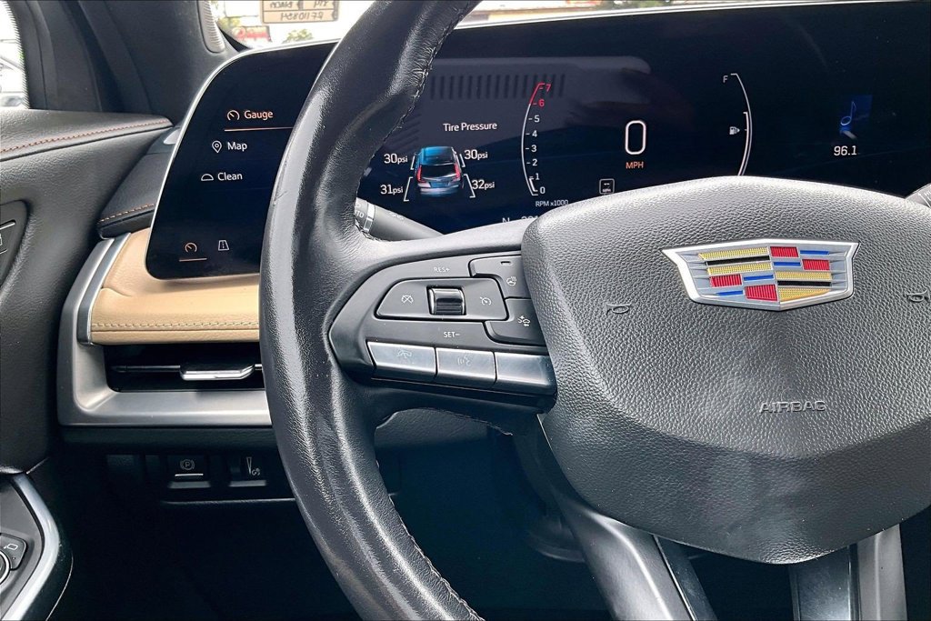 Used 2024 Cadillac XT4 Premium Luxury AWD/4WD image 11