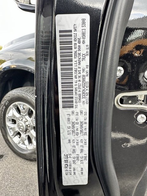 Used 2016 RAM 3500 Laramie Longhorn image 38