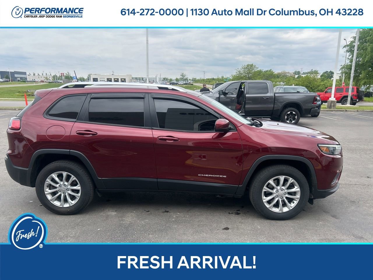 Used 2020 Jeep Cherokee Latitude AWD/4WD image 3